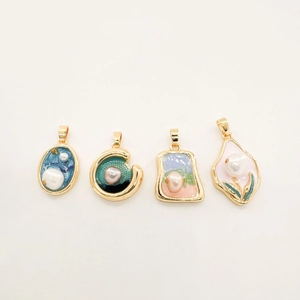 Vintage Emaille Künstliche Perle Anhänger Gold Plattiert Kupfer Handgemacht Ölgemälde Stil Tulpe Blume Geometrische Charms Für DIY Schmuckherstellung
