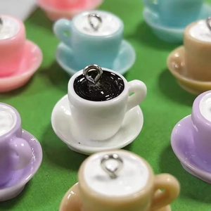Ciondoli mini tazza di caffè in resina per gioielli fai-da-te colori assortiti