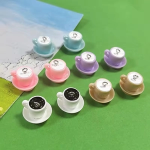 Mini ciondoli a tazza di caffè in resina colorata per orecchini fai da te e creazione gioielli