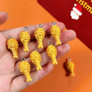 Ciondoli realistici a coscia di pollo fritto per gioielli fai da te e portachiavi