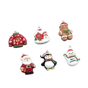 Set di 6 ciondoli natalizi in resina con Babbo Natale e pupazzo di neve per gioielli fai-da-te