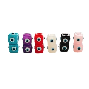 Perles cubes œil du mal colorées pour colliers et boucles d'oreilles DIY en six couleurs
