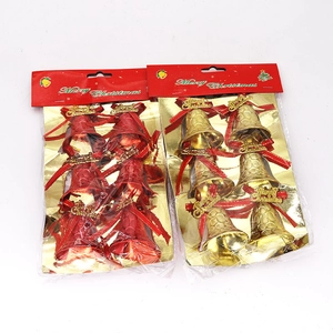 12er Set goldene und rote Weihnachtsglocken-Anhänger mit Merry Christmas Schleifen