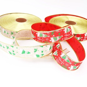 Weihnachtsbänder aus Leinen mit Tannenbäumen und Sternen für Geschenkverpackungen