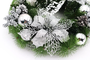Detail of 35cm Christmas wreath with silver pine cones berries and Merry Christmas sign