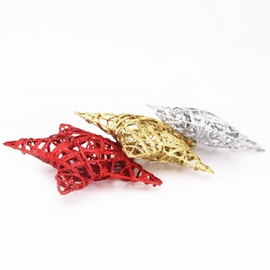 Lot de trois étoiles de Noël pailletées de 15 cm en rouge, or et argent