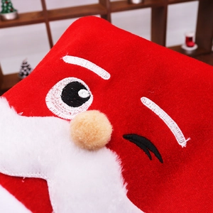 Cappello natalizio in maglia rossa con ricamo Babbo Natale e barba di peluche bianca