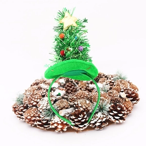 Serre-tête sapin de Noël avec guirlandes vertes et pompons colorés pour décoration de fête
