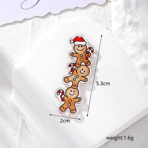 Nahaufnahme von 5,3 cm Lebkuchenmann Acryl-Anhänger mit Maßen und Gewicht