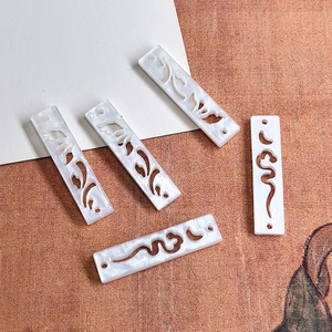 Pendentifs Rectangulaires Ajourés en Acrylique Rétro Seuls pour Création Bijoux DIY Style Chinois Blanc Nacré Accessoires Boucles d'Oreilles Collier