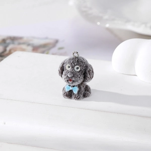 Ciondolo cane di peluche floccato grigio con fiocco blu per collane e portachiavi DIY