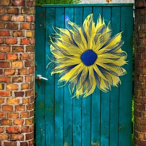 50cm Ukraine sunflower wreath with yellow and blue mesh petals for front door decoration