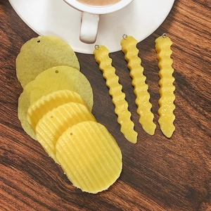 Pendentifs réalistes de chips de pommes de terre ondulées en PVC pour bijoux DIY