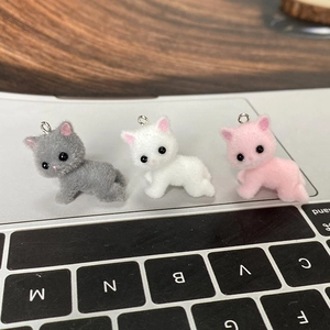 Pendentifs chatons floqués 3D mignons en gris, blanc et rose pour bijoux DIY