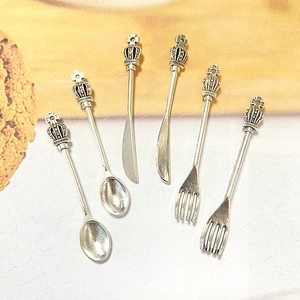 Vintage zilveren bestek hangers set met kroon voor DIY sieraden en punk stijl accessoires