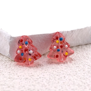 Pendenti ad albero di Natale in vetro rosa traslucido con pois colorati per gioielli fai da te