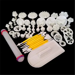 14-piece DIY cake decorating kit with plunger cutters and fondant modeling tools