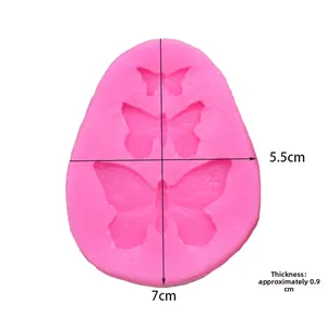 Rosa Silikonform mit drei Schmetterlingsmotiven für Fondant und Kuchendekoration