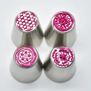 Jeu de 4 douilles en acier inoxydable avec moules en silicone rose pour décorer les gâteaux