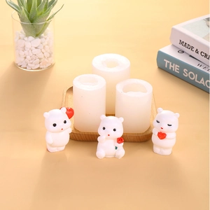 Mini bear silicone candle mold for DIY handmade soap and cute cake decoration crafts