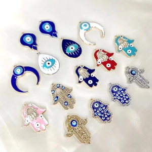 Ciondoli Mano di Fatima e Occhio di Allah in lega colorata per creazione di gioielli