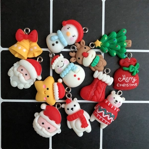 Lot de breloques de Noël en résine avec Père Noël et renne pour bijoux DIY