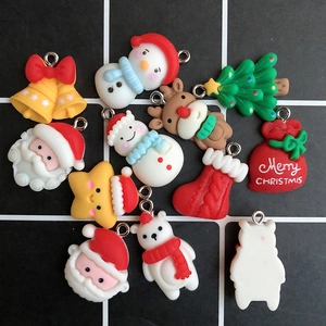 Assortiment de pendentifs de Noël en résine avec Père Noël et renne pour bijoux DIY