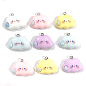 DIY colorful cartoon cloud pendants in pastel resin for jewelry and keychain making