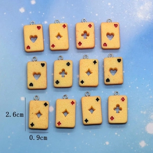 Ciondoli toast a forma di carte da gioco in resina per gioielli fai-da-te e accessori