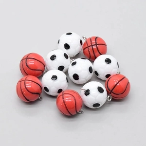 Mini 3D Basketball Fußball Harz Charms DIY Sport Stil Anhänger Schmuckherstellung Zubehör Für Ohrringe Schlüsselanhänger Handarbeit