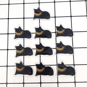 Lot de 10 breloques chat Bastet égyptien en acrylique noir avec détails dorés