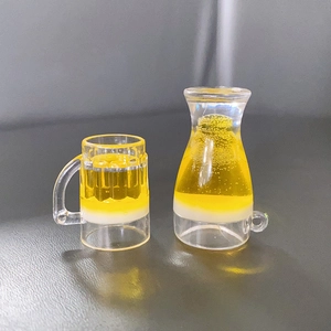 Kreative Mini-Bierkrug- und Flaschenanhänger aus Harz für DIY-Ohrringe und Halsketten
