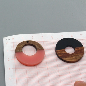 36mm circular wood and resin drop glue pendants for DIY earring and jewelry making