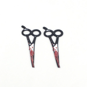 Pendentifs ciseaux sanglants en acrylique pour bijoux d'Halloween DIY, lot de deux
