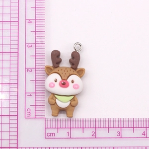 Detailed view of a cute cartoon reindeer pendant with measurement scale showing 3.2cm height