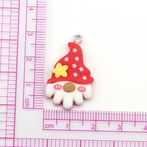 Detailed size view of cartoon gnome pendant accessory with pink ruler showing 2.5cm height