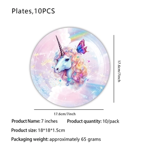 Détail d'assiettes en papier licorne violette 7 pouces avec motifs arc-en-ciel pour fête