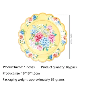 Détail d'assiettes en papier fleuries de 7 pouces avec bords festonnés pour goûter