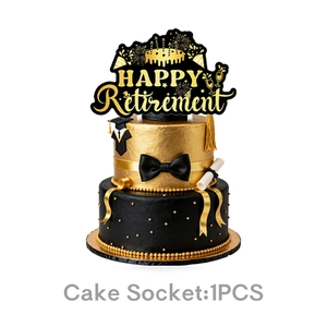 Detail von Happy Retirement Tortenstecker mit Goldfeuerwerk auf schwarzer Torte