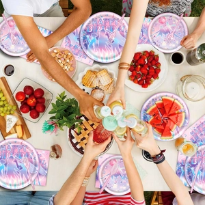 Détail de l'ensemble d'assiettes et serviettes jetables thème disco Kpop coloré