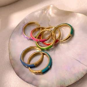 Anelli a fiore in smalto colorato regolabili, placcati oro con pietre preziose lucide