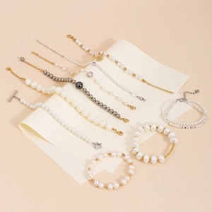 Elegante Bracciale di Künstliche Perle per Donna Acciaio Inossidabile Lega Zirconia Ciondolo a Stella Catena Regolabile Gioielli Regalo