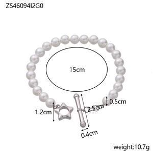 Specifiche dettagliate del bracciale di perle con ciondolo a stella e chiusura OT