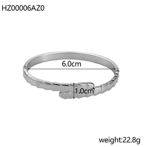 Detail view of silver irregular scale cuff bracelet with 6.0cm diameter and dimensions