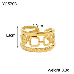 Afmetingen van de 18K vergulde meerlaagse ring: 1,3 cm hoogte en 3,3 g gewicht getoond