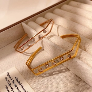 Bracciale a doppio strato con stelle e lune in oro e oro rosa con zirconi