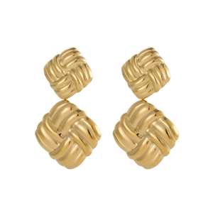 Modern double layered gold square earrings with woven metallic texture in vintage French style