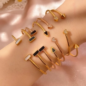 Titanstahl Offenes Manschettenarmband Für Damen Geometrisches Herz Marmortextur Gold Roségold Beschichtet Emaille Mode Armreif Schmuck