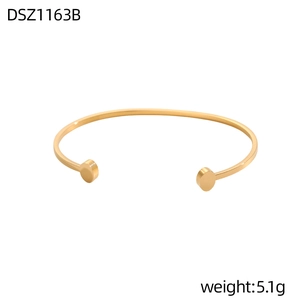 Bracciale rigido geometrico minimalista dorato da donna con estremità tonde e finitura lucida