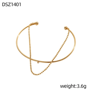 Dettaglio del bracciale dorato da 3,6g con catena a sfere e chiusure a sfera lucide